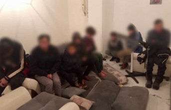Erciş'teki şok eve baskın: 8 göçmen yakalandı