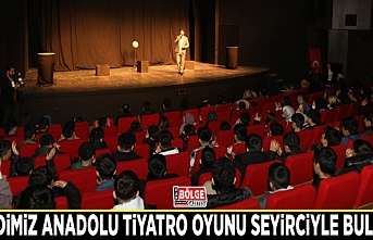 Şahidimiz Anadolu tiyatro oyunu seyirciyle buluştu