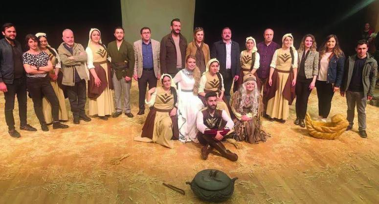 Tuşba Kent Tiyatrosu İstanbul'da sahne aldı