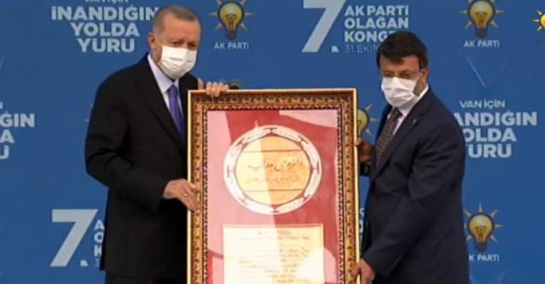 Kayhan Türkmenoğlu, güven tazeledi