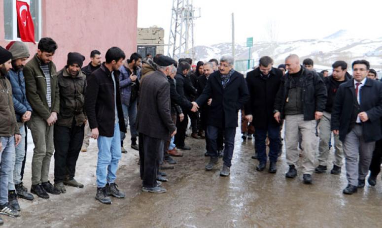 Vali Bilmez, Saray'da depremden etkilenen mahalleleri ziyaret etti