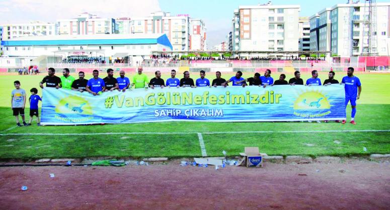Futbolculardan Büyükşehir'in kampanyasına destek…