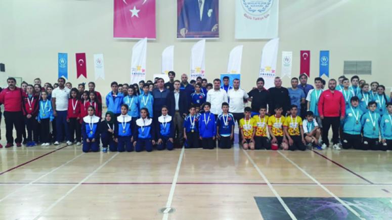 Vanlı badmintoncular Türkiye finallerinde 