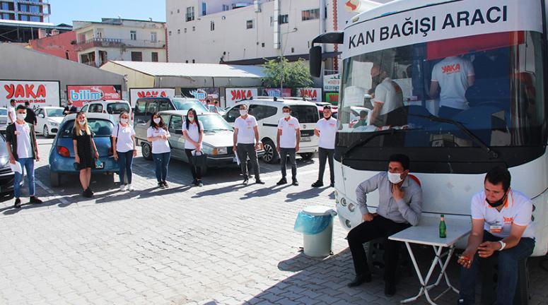 Yaka Marketler personelinden kan bağışı…