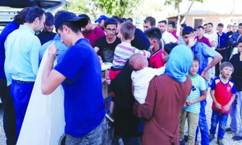 Ensar Vakfı Van Şubesi'nden kaçak göçmenlere yardım eli