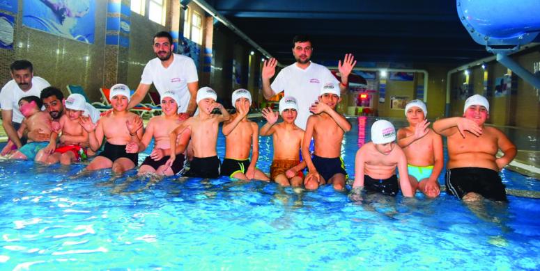 İpekyolu'ndaki özel öğrenciler için yüzme kursu…