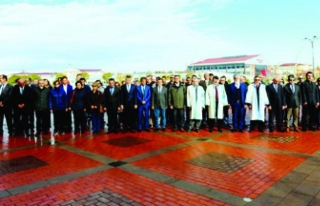 YYÜ'de Atatürk'ü anma töreni