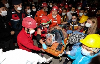 İzmir'de ölü ve yaralı sayısı artıyor...
