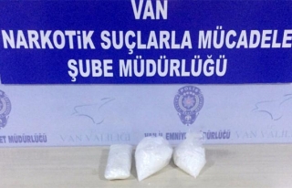 Tuşba'da 2 kilo metamfetamin ele geçirildi