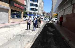 İpekyolu'nda deforme olan asfalt geri dönüştürülüyor