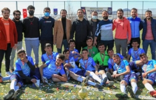 İpekyolu'ndaki futbol turnuvası sona erdi