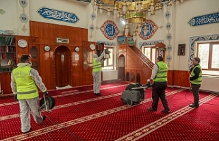 İpekyolu’ndaki camiler temizleniyor