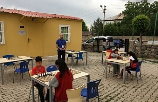 Muradiye’de satranç turnuvası