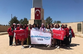 Trabzon’dan gelen öğrenciler Van’ı gezdi