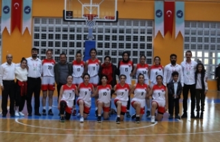 Büyükşehir Kadın Basketbol Takımı ilk maçından...