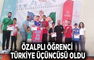 Özalplı öğrenci Türkiye üçüncüsü oldu