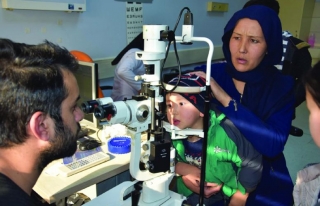 Göçmenler göz sağlığı taramasından geçti