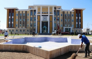 Tuşba Belediyesi, yeni hizmet binasını tanıttı