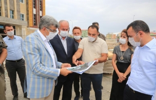 Vali Bilmez, Tuşba Belediyesi hizmet binasını inceledi