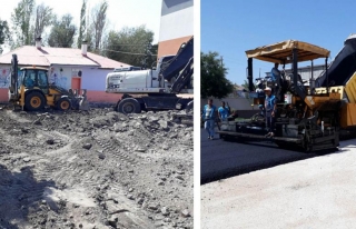 İpekyolu Belediyesi okul bahçelerini asfaltlıyor