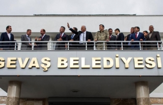Vali Zorluoğlu, ilçe gezilerini sürdürüyor