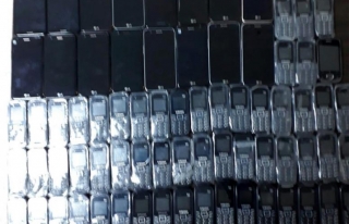 Van'da 75 adet kaçak cep telefonu ele geçirildi