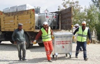 İpekyolu'nda 3 bin 600 çöp konteynırı dağıtıldı