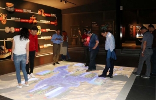 Urartu Müzesi'ne yerli ve yabancı turist akını......