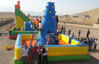 İpekyolu'ndaki okullara şişme oyun park parkları…