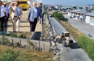 Büyükşehir, Kalecik TOKİ güzergâhındaki yolu...