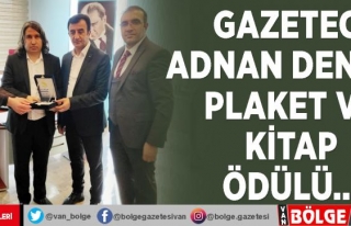 Gazeteci Adnan Deniz'e plaket ve kitap ödülü...