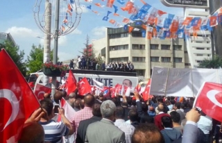 Ak Parti'li adaylar Van'da tanıtıldı