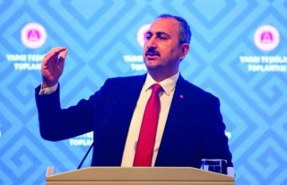 Bakan Gül: Türk yargısıyla dalga geçilmeyeceğini...
