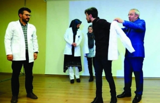 Tıp Fakültesi öğrencilerine beyaz önlük giydirildi...