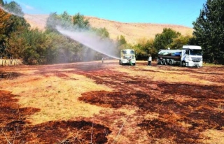 Edremit Belediyesi kendiliğinden yanan toprağı...