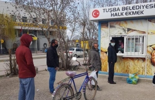 Tuşba'da halk ekmek mobil ekiplerle dağıtılacak