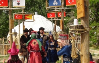 Erciş'teki Kırgızlar kültürlerini yaşatıyor...