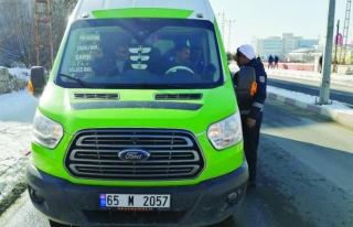 Erciş'teki toplu taşıma araçları denetlendi