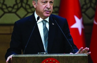 Erdoğan: Milyonlarca bez torba ve file dağıtacağız