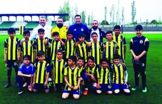 Van Fenerbahçe Futbol Okulu hazırlıklara başladı