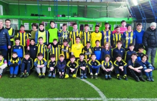 Van Fenerbahçe Futbol Okulu çalışmalarını sürdürüyor