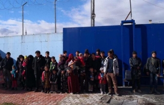 Gürpınar'da kaçak göçmen operasyonu...