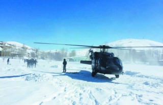 Van'da helikopterler, hastalar için seferber oldu