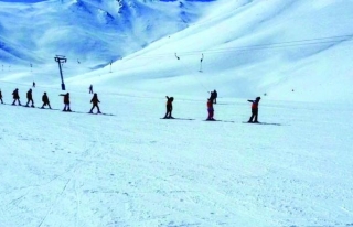 Abalı'da kayak-kızak keyfi…