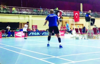 Vanlı Badmintoncu, İrlanda'da Türkiye'yi temsil...