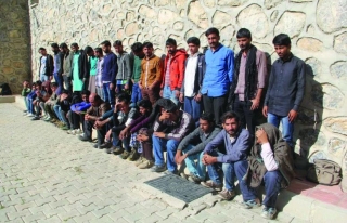 Baskale'de 39 düzensiz göçmen yakalandı