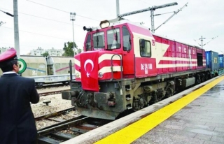 Türkiye ile Gürcistan arasındaki ilk ihracat treni...