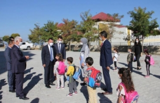 Kaymakam Türkman, ilçedeki okulları denetledi