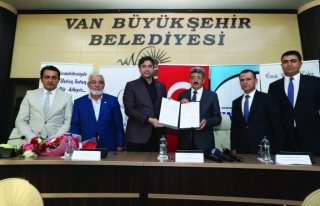 Büyükşehir'de sosyal denge tazminatı imzalandı