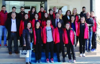 B.Vanspor Kadın Voleybol Takımı şampiyonluk maçına...